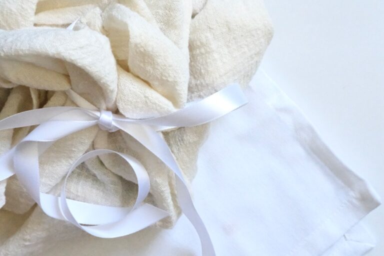 cloth gift wrapping ideas