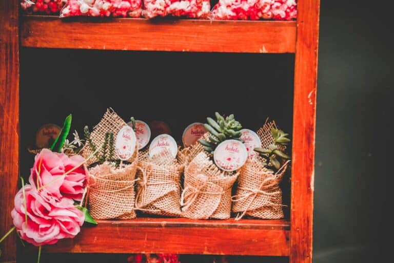 eco friendly wedding favors